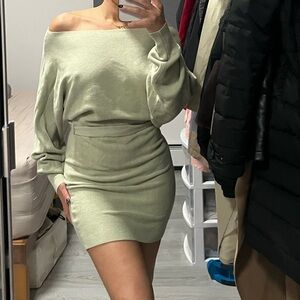 NWT Off shoulder mint midi dress